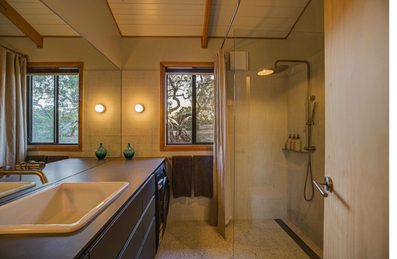 Bathroom detail